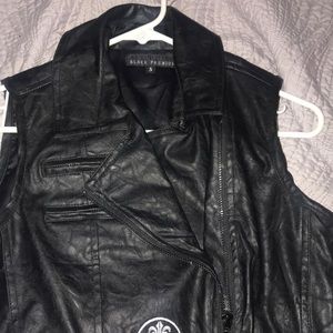 Woman’s leather jacket size small